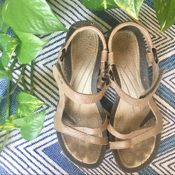 TEVA Cabrillo Universal Wedge Leather Sandal 6.5 - Picture 2 of 8